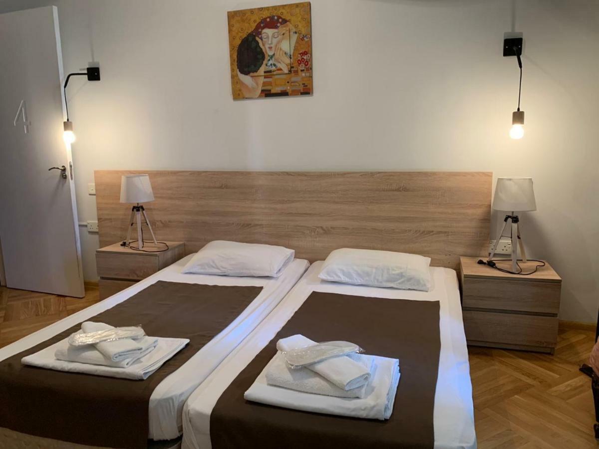Piccolo Hotel Vake Tbilisi Eksteriør bilde